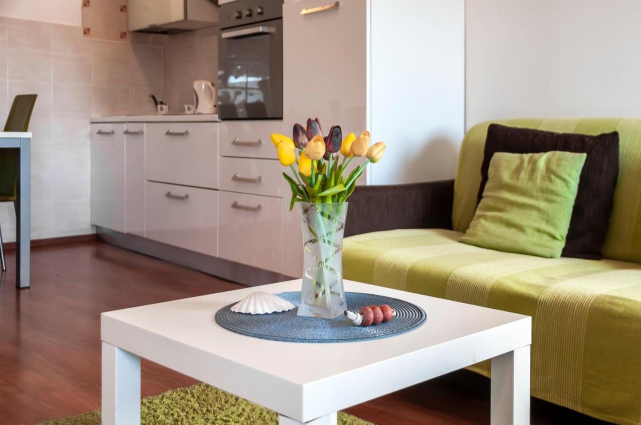 Sea View Apartment *